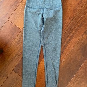 DYI size M herringbone in chambray